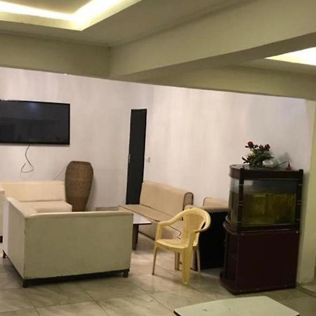 Hotel Residence Vera Abidjan Extérieur photo