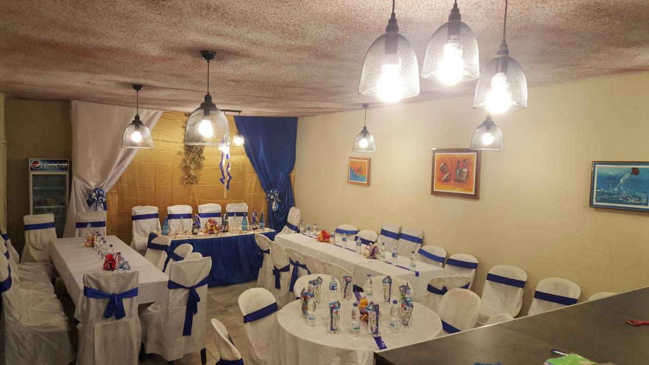 Hotel Residence Vera Abidjan Extérieur photo